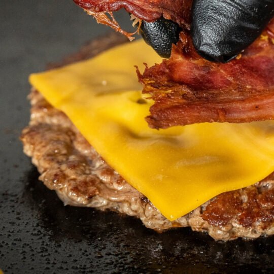hambúrguer caseiro dieta carnívora